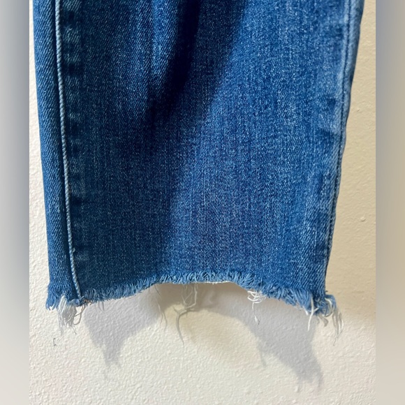 RISEN LA Distressed Boyfriend Straight Leg Jean - Size 9/29 - Picture 9 of 14